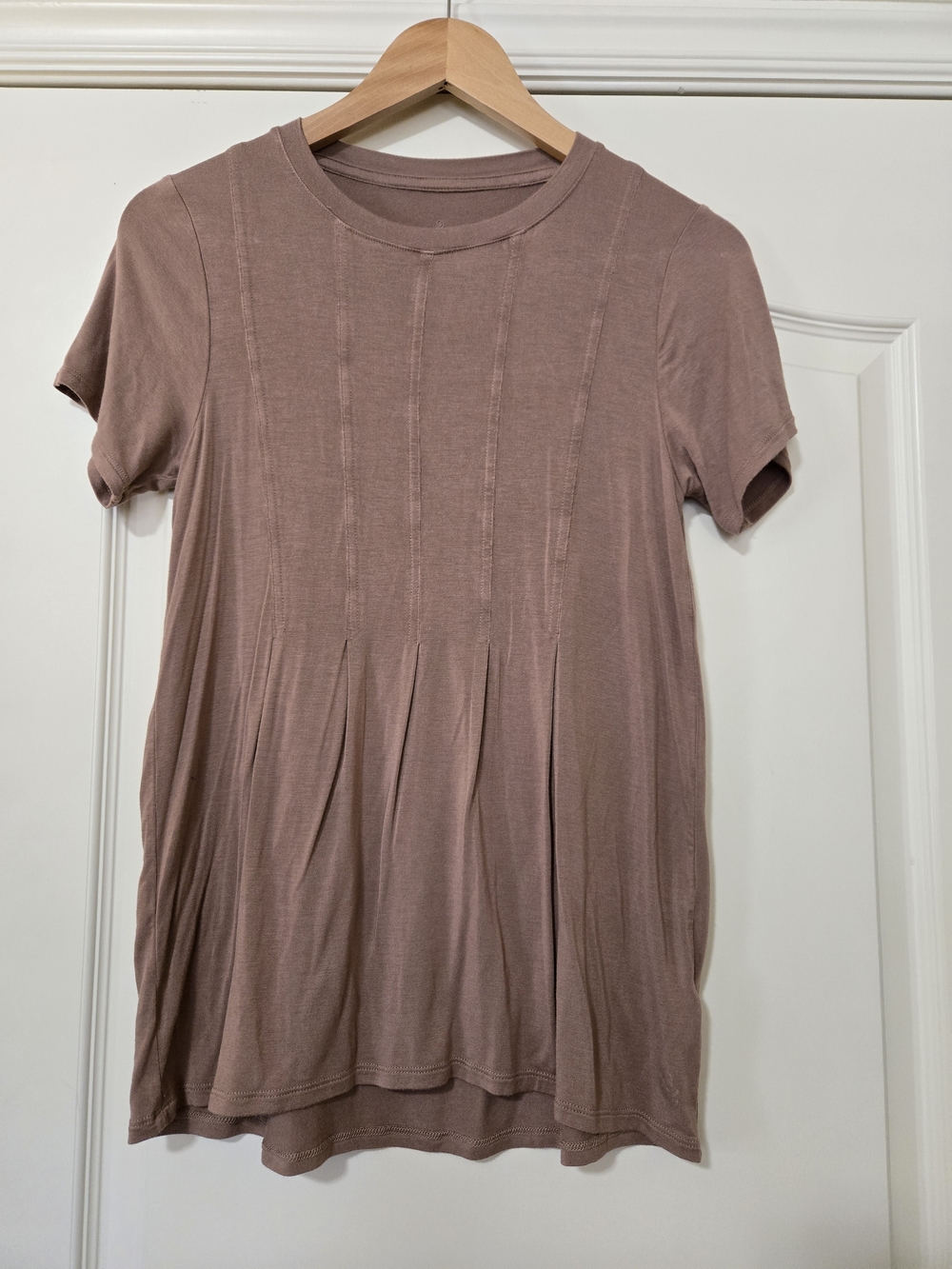 Cuddl Duds Pleated Short Sleeve Tee in Mauve Taupe Very Soft Flowy